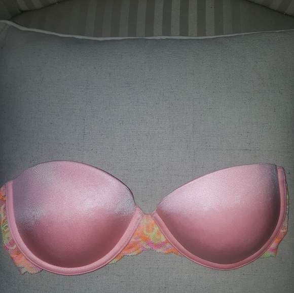PINK Victoria's Secret Other - 💖Misses sz 34B Pink half bra so pretty lace
